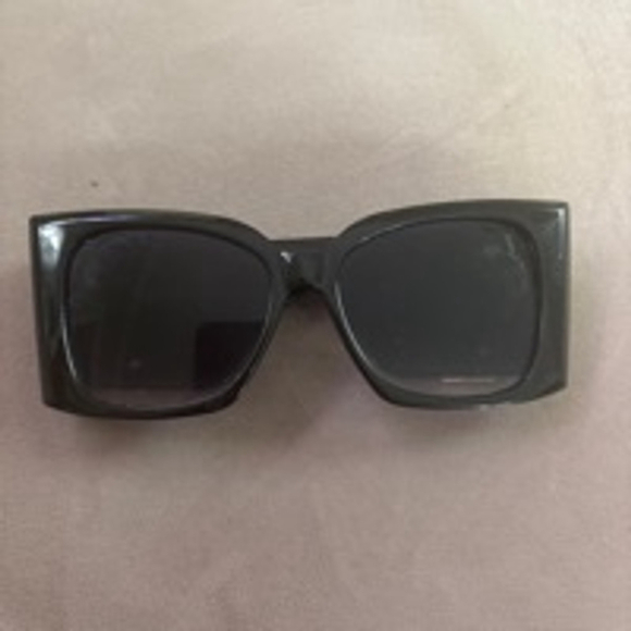 Women's Saint Laurent Sunglasses Black​ - Picture 1 of 4